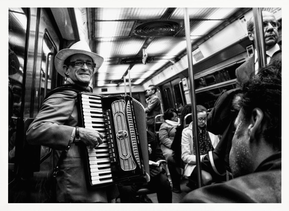 Music on the subway - Poster / Art Print