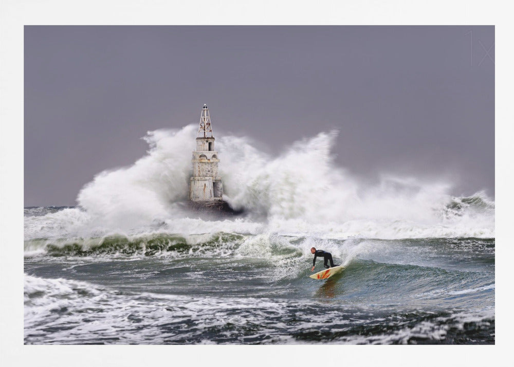 Surfing - Poster / Art Print