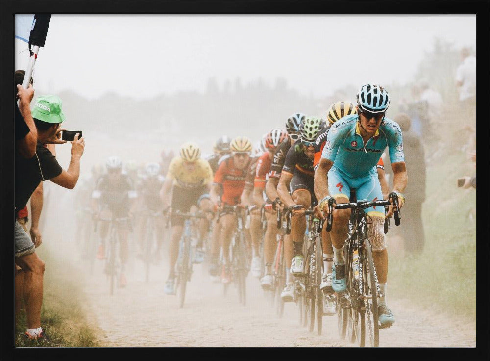 Cycling in the dust - Poster / Art Print