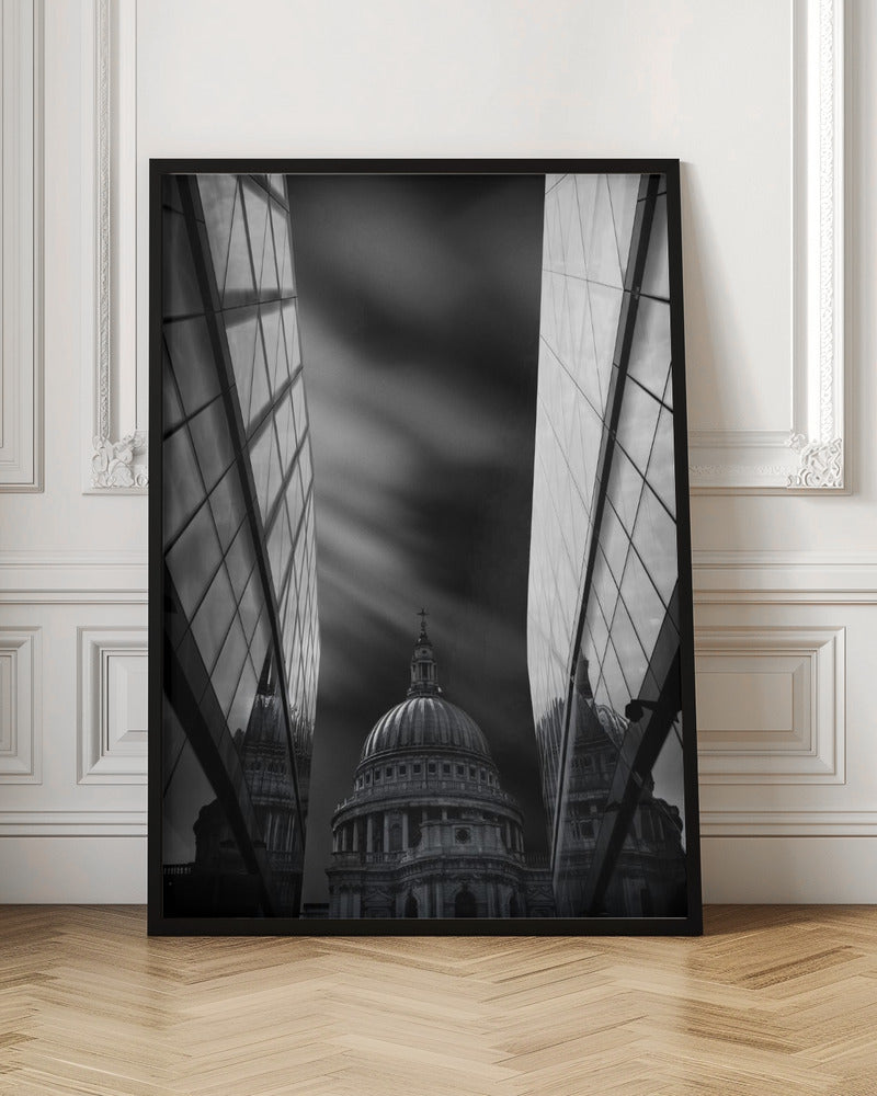 The St Paul's Cathedral in Reflection - Poster / Art Print