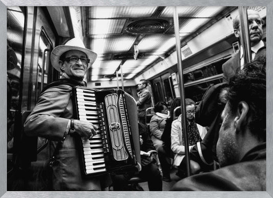 Music on the subway - Poster / Art Print